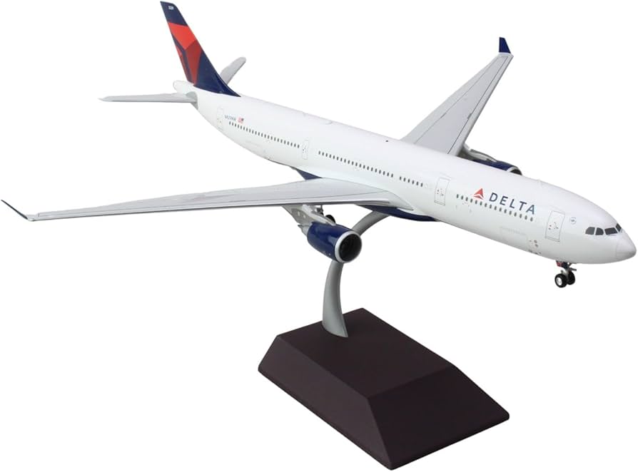 Amazon.com: GeminiJets G2DAL1119 Delta Air Lines Airbus A330